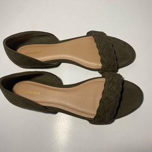 Old Navy Braided Slip on sandals